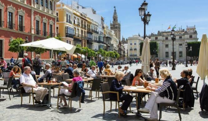 El turismo invade Sevilla y se convierte en la segunda ciudad española más visitada