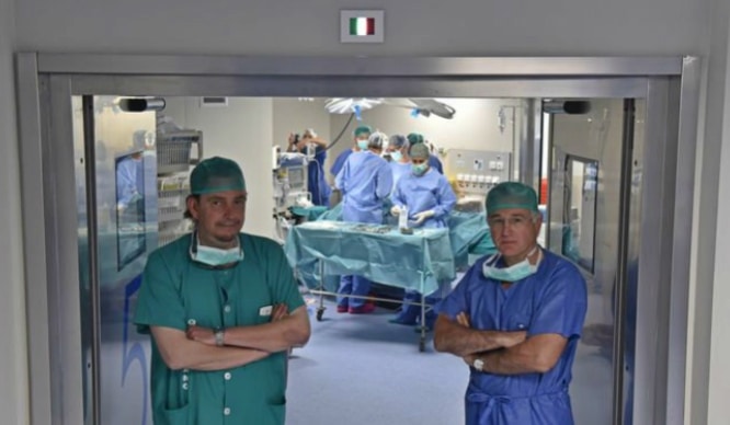 Unos sevillanos crean una nueva cirugía contra tumores