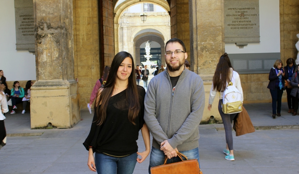 Dos sevillanos quieren crear la Academia Andaluza de la Lengua