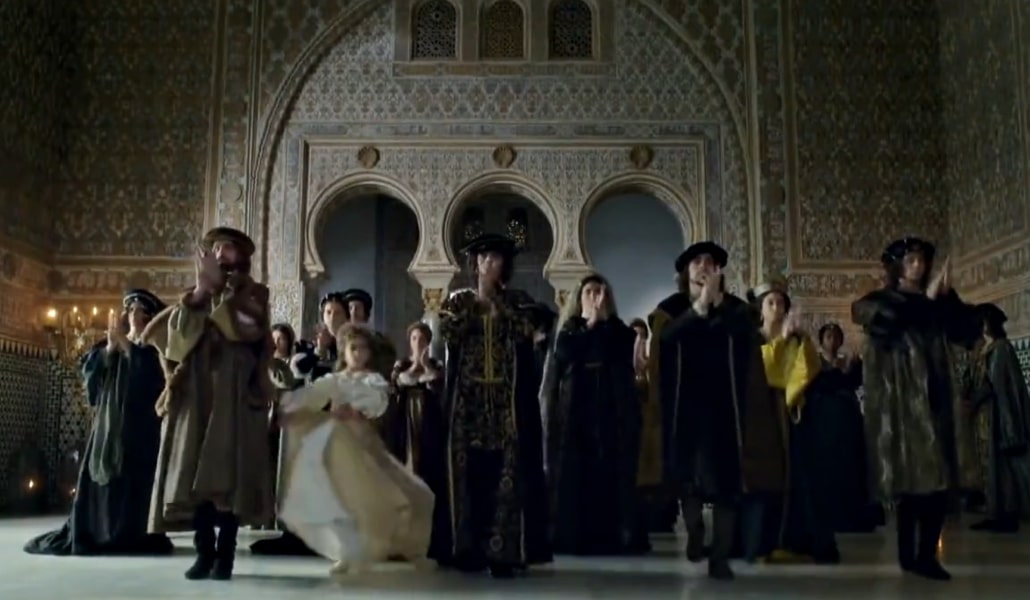 La corte de los Reyes Católicos baila flamenco en el Real Alcázar en una serie de HBO