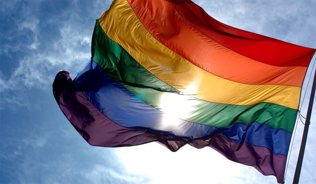 La bandera del Orgullo ondeará en el Ayuntamiento durante esta semana