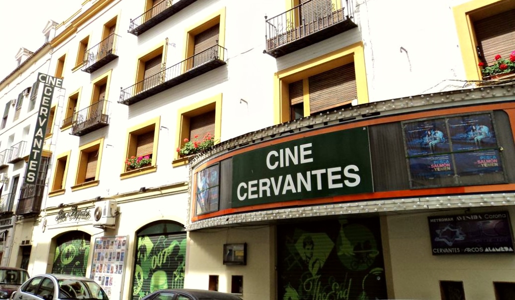 El Teatro Cervantes, la joya cultural de Sevilla que todavía pervive
