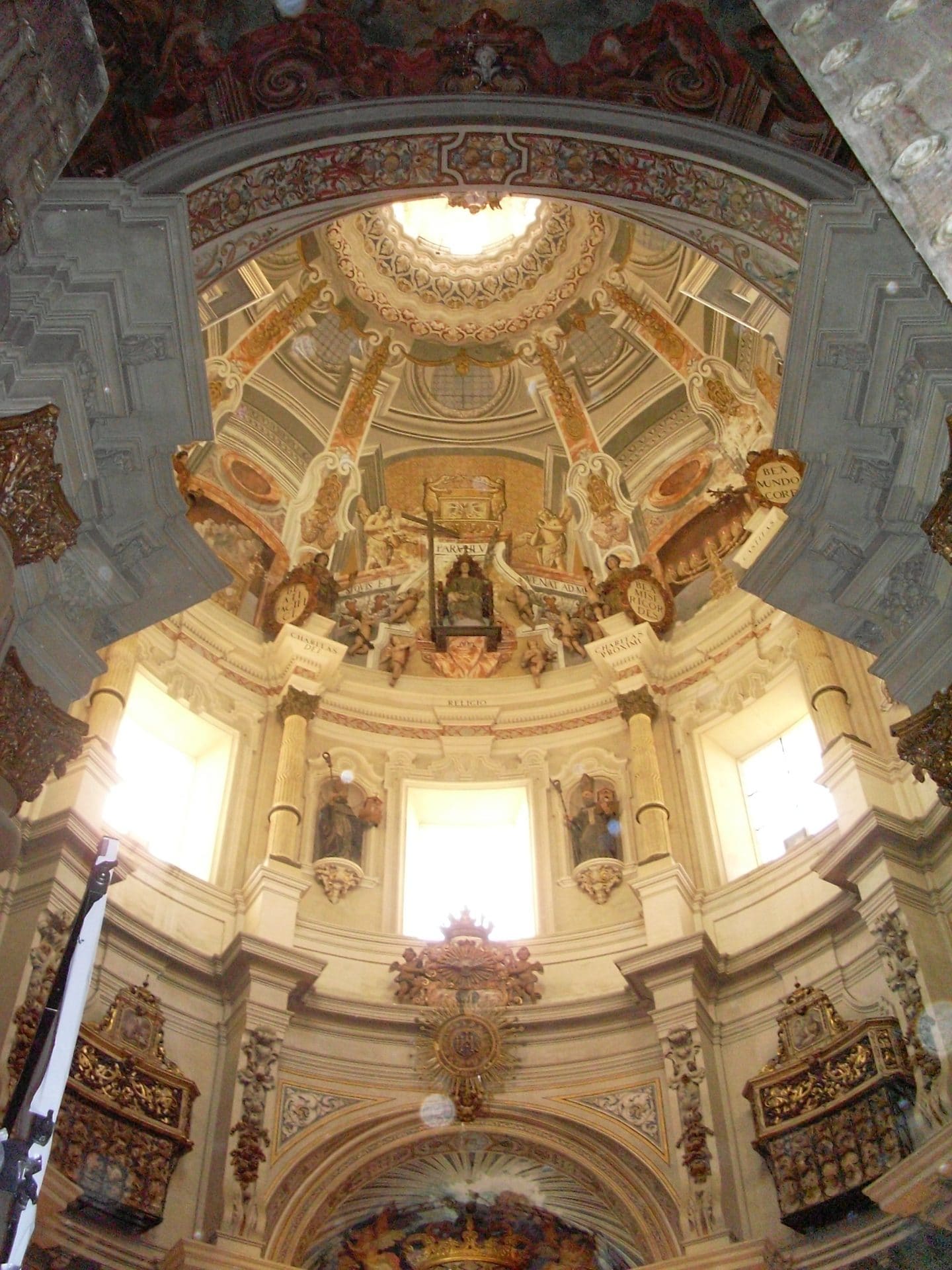 Interior_Iglesia_San_Luis