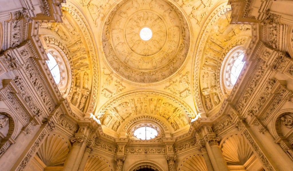 10 curiosidades que debes saber de la Catedral de Sevilla