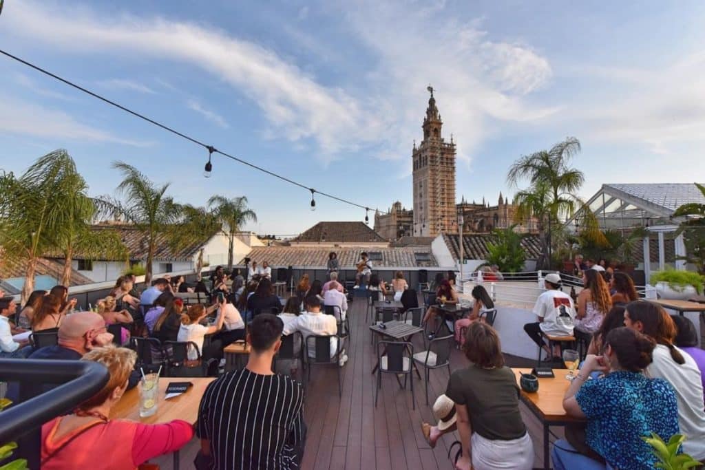 Bares con música en directo Sevilla terrazas