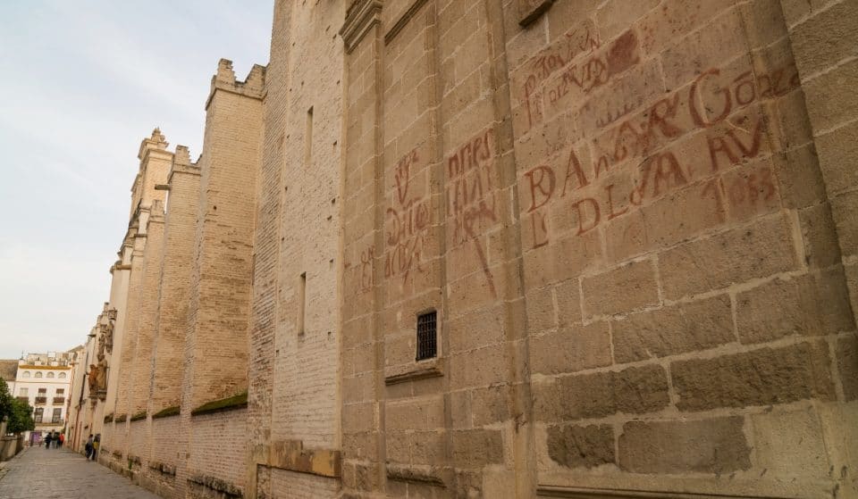 Los vítores de la Catedral de Sevilla, los grafitis de antaño