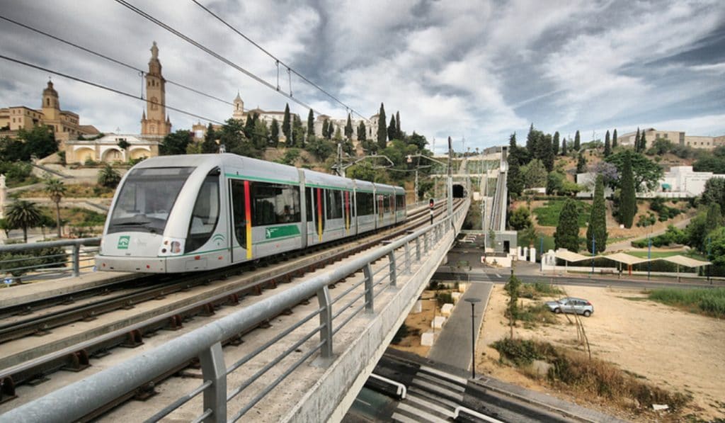Se cumplen diez años de Metro en Sevilla y una sola línea operativa