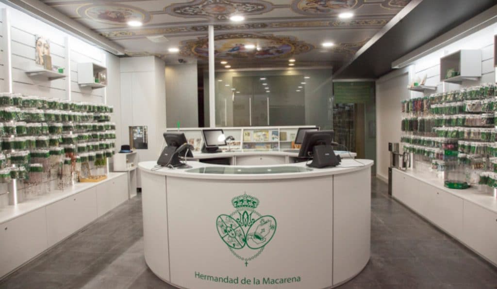 La Macarena tendrá su primera tienda en el centro de Sevilla