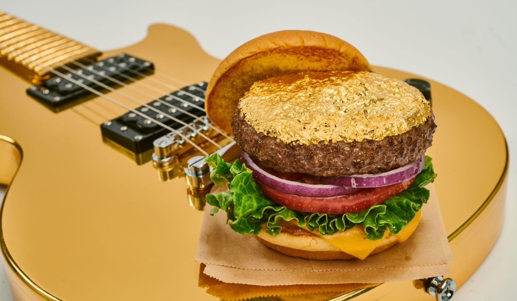 La hamburguesa de oro de Hard Rock Cafe aterriza en Sevilla