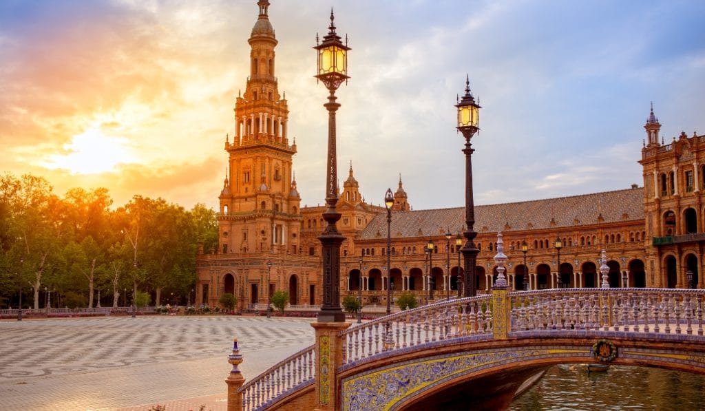 La Plaza de España, uno de los tres lugares más románticos de Europa