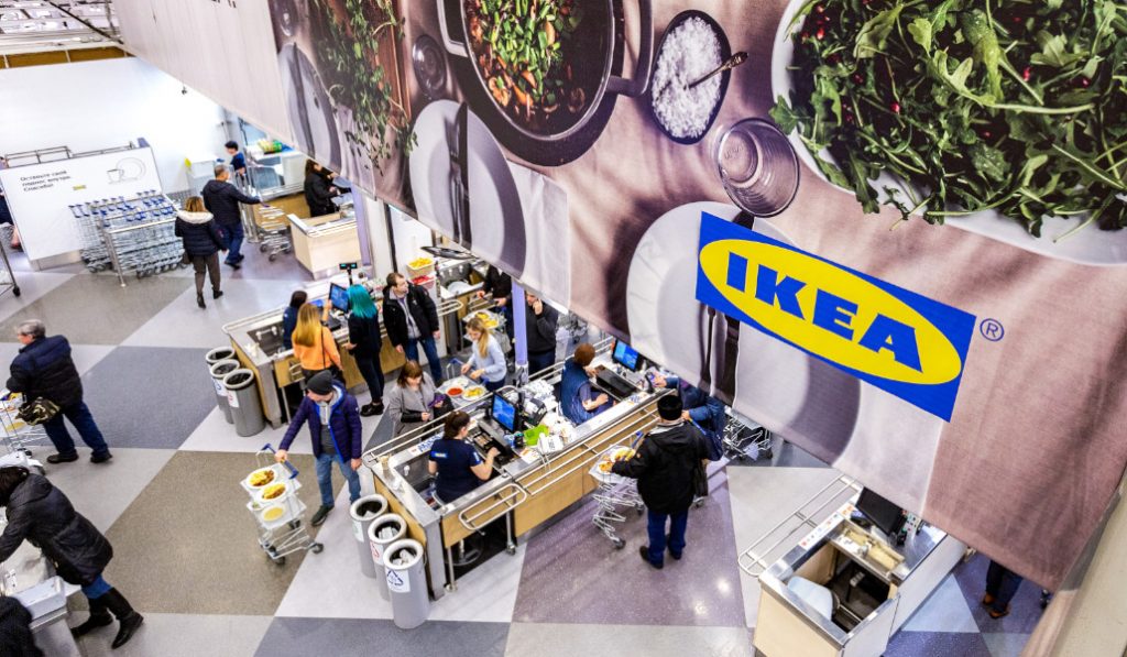 IKEA Sevilla ofrece «packs sorpresa» de la comida que no ha vendido en sus restaurantes