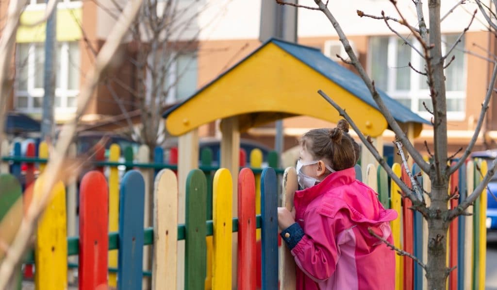 Cierran todos los parques infantiles de Sevilla para evitar contagios