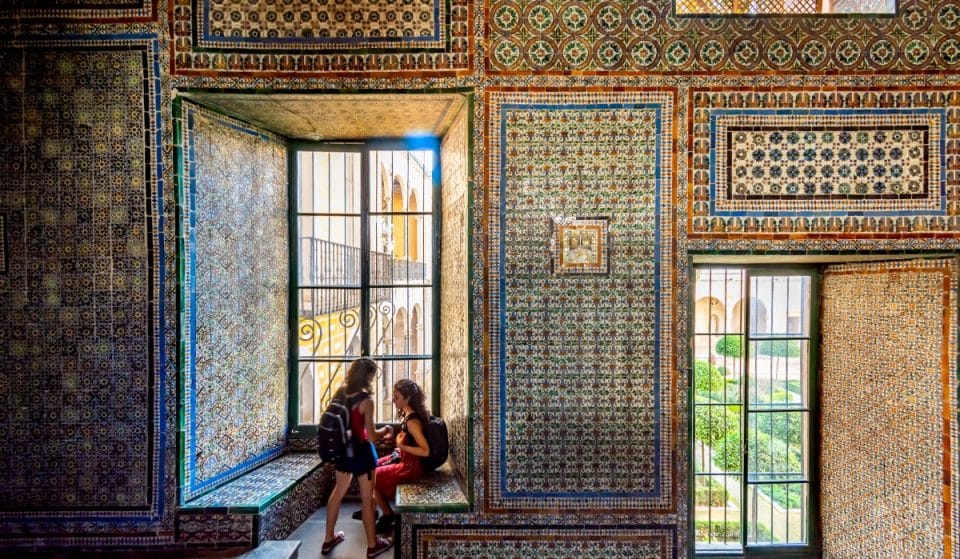 Azulejos sevillanos que te demostrarán lo mejor del arte alfarero