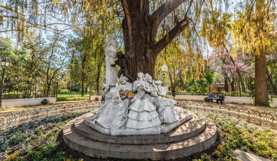 ¿Sabes qué romántico significado tiene el Monumento a Bécquer?