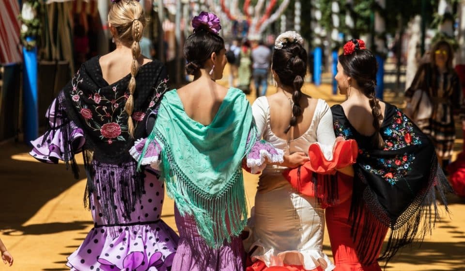 El curioso origen del traje de flamenca, el icónico atuendo de las ferias andaluzas