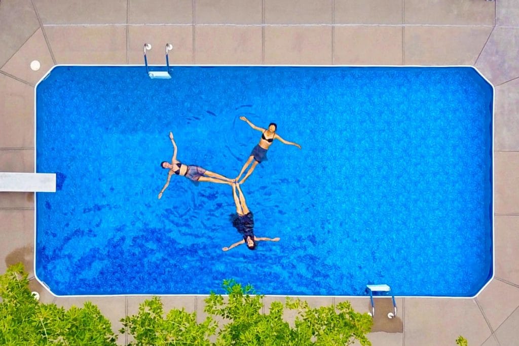 Sevilla estrena nueve piscinas sin humo