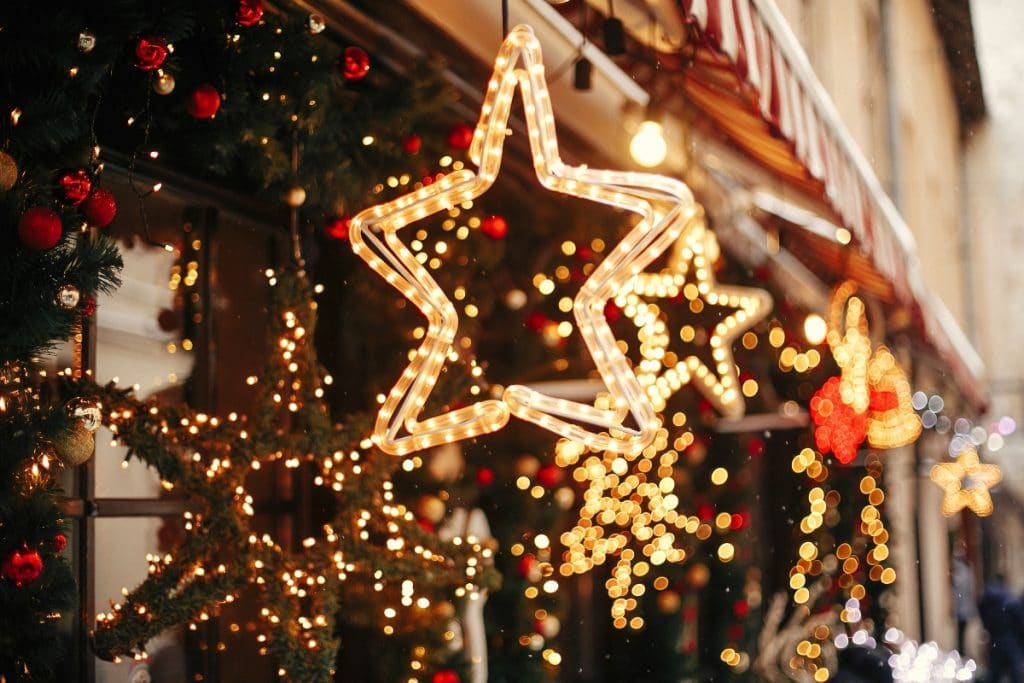 Estepa vuelve a ser «el primer pueblo de Europa» en encender las luces de Navidad
