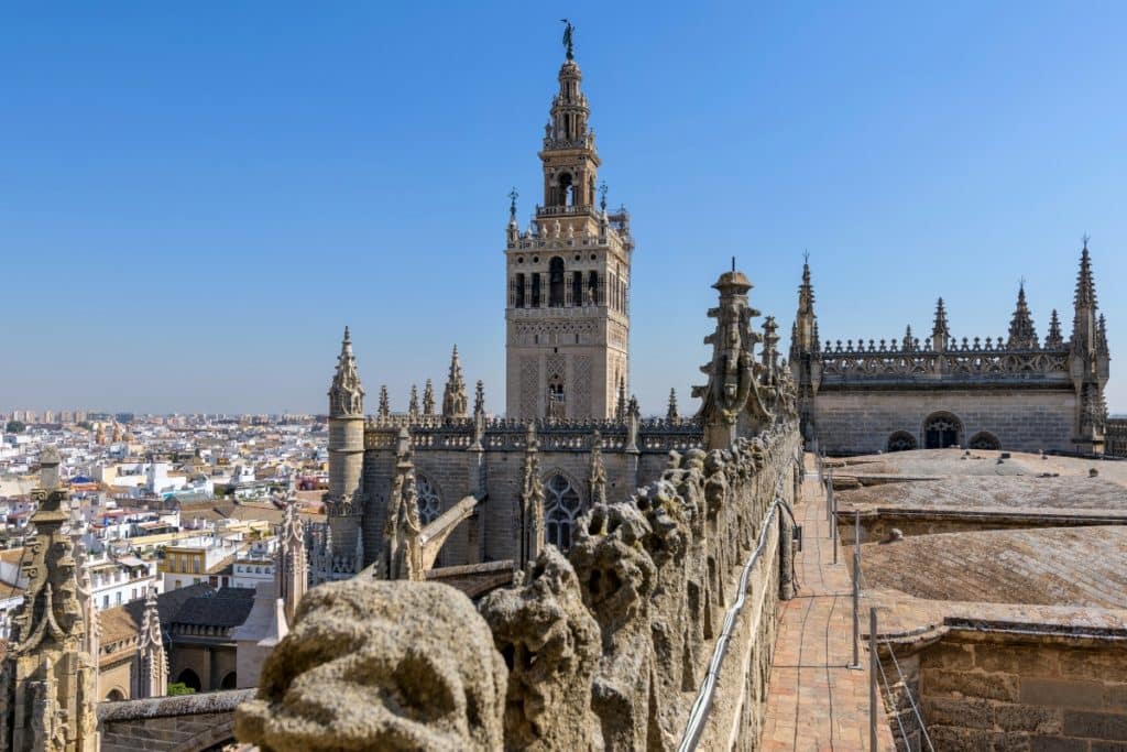 Cubiertas Catedral de Sevilla anochecer