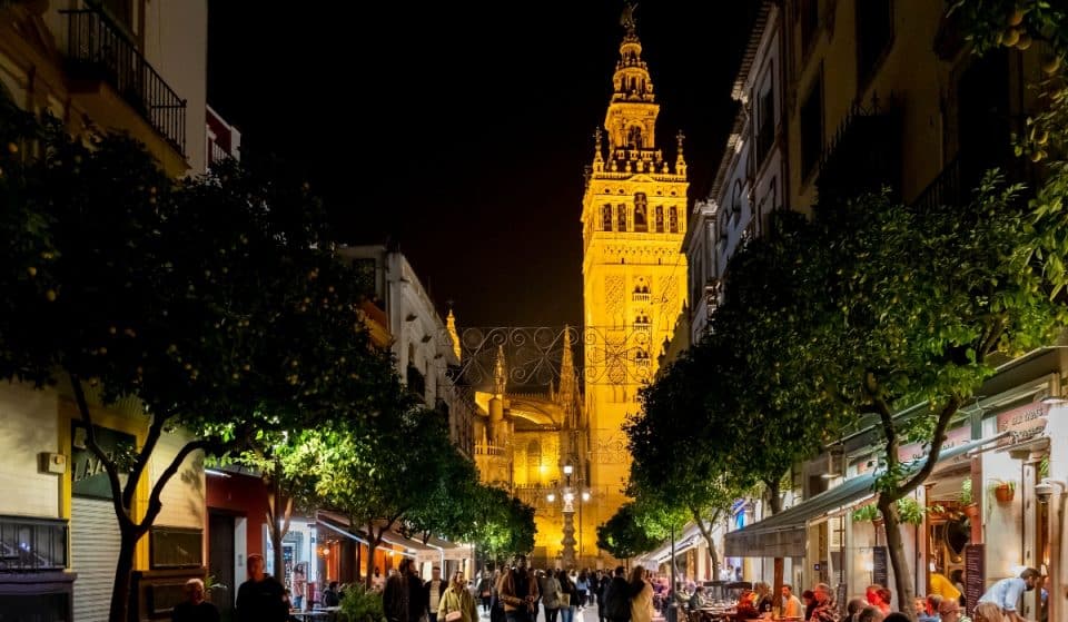Los monumentos de Sevilla deberán apagar las luces a las 10 de la noche