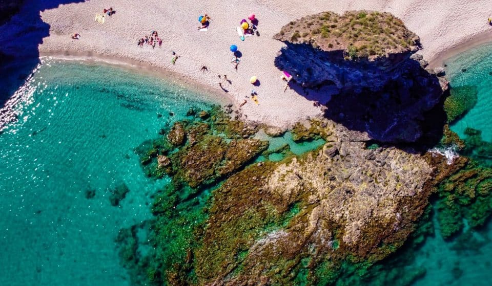Las 13 mejores playas de Andalucía: un viaje a paraísos de agua cristalina