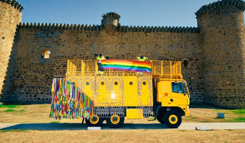 La Carroza “Estrella” de “Orgullo de Pueblo” de J&B participará en el desfile del Pride de Sevilla