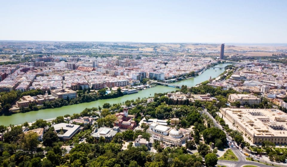 La plaza más grande de Sevilla es esta (y también lo es de toda España)