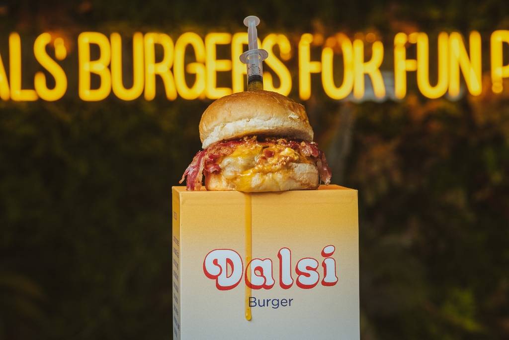 Crean en Sevilla una nueva hamburguesa con sabor a Dalsi