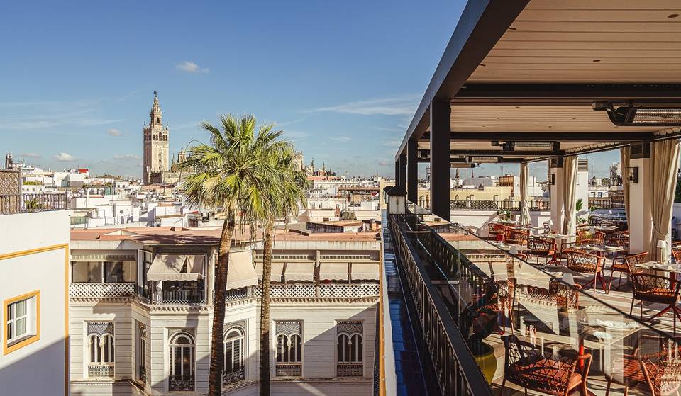 6 restaurantes de Sevilla con un encanto especial que te cautivarán este verano