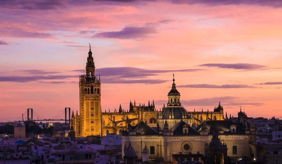 What buildings, monuments and cultural centers you can visit for free during the Seville White Night